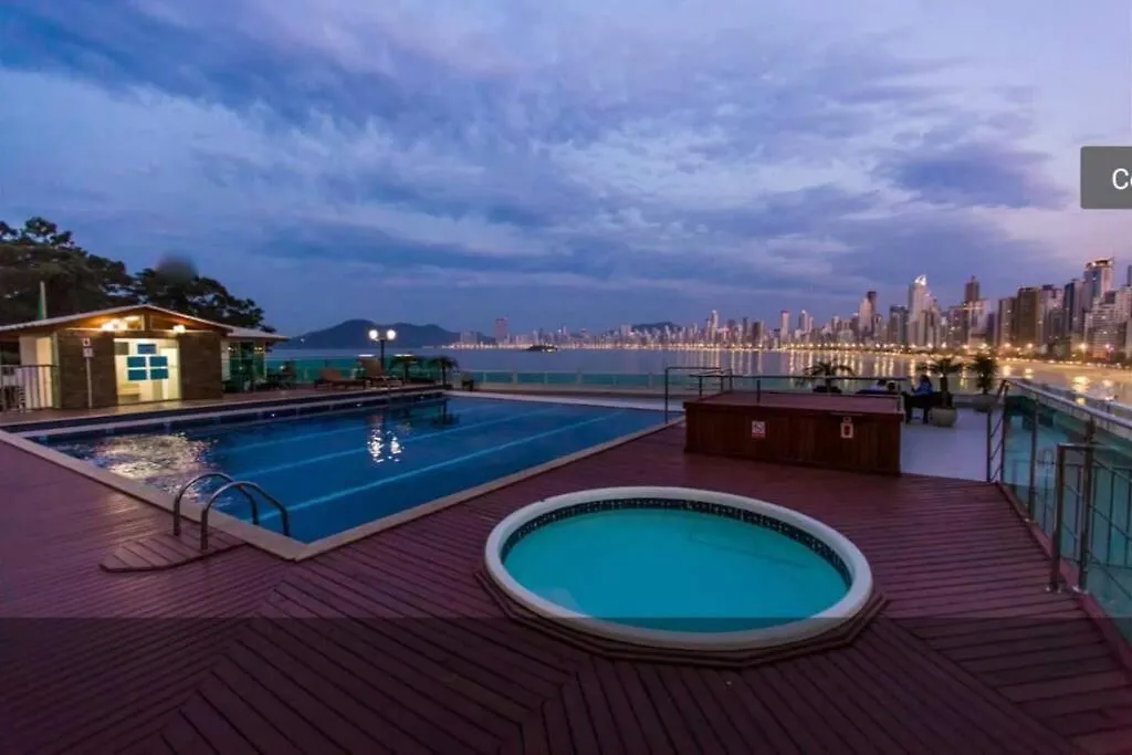 Apartamento Piscina A Beira-Mar, Tranquilidade E Qualidade No Melhor De Bc Balneário Camboriú Brasil
