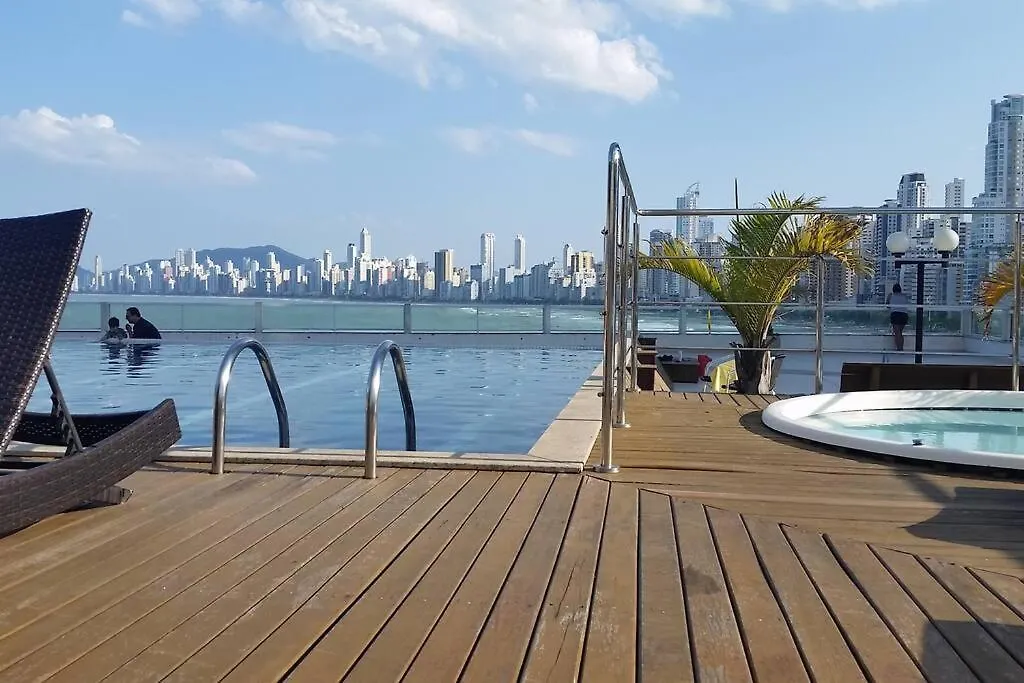Apartamento Piscina A Beira-Mar, Tranquilidade E Qualidade No Melhor De Bc Balneário Camboriú