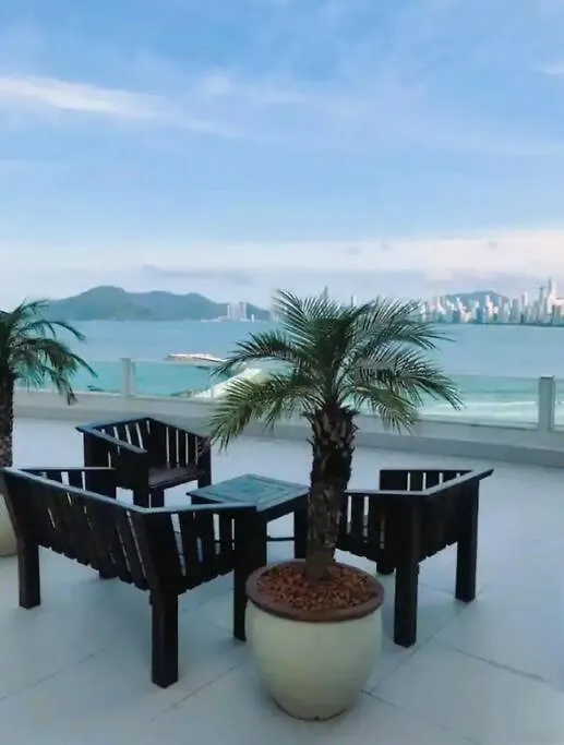 Piscina A Beira-Mar, Tranquilidade E Qualidade No Melhor De Bc Balneario Camboriu Apartment