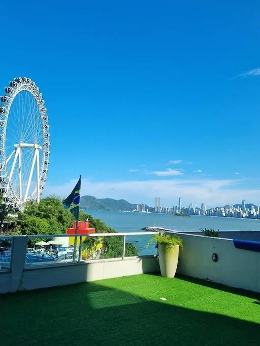 Piscina A Beira-Mar, Tranquilidade E Qualidade No Melhor De Bc Balneario Camboriu Brazil