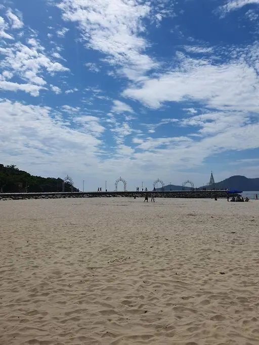 Piscina A Beira-Mar, Tranquilidade E Qualidade No Melhor De Bc Balneario Camboriu