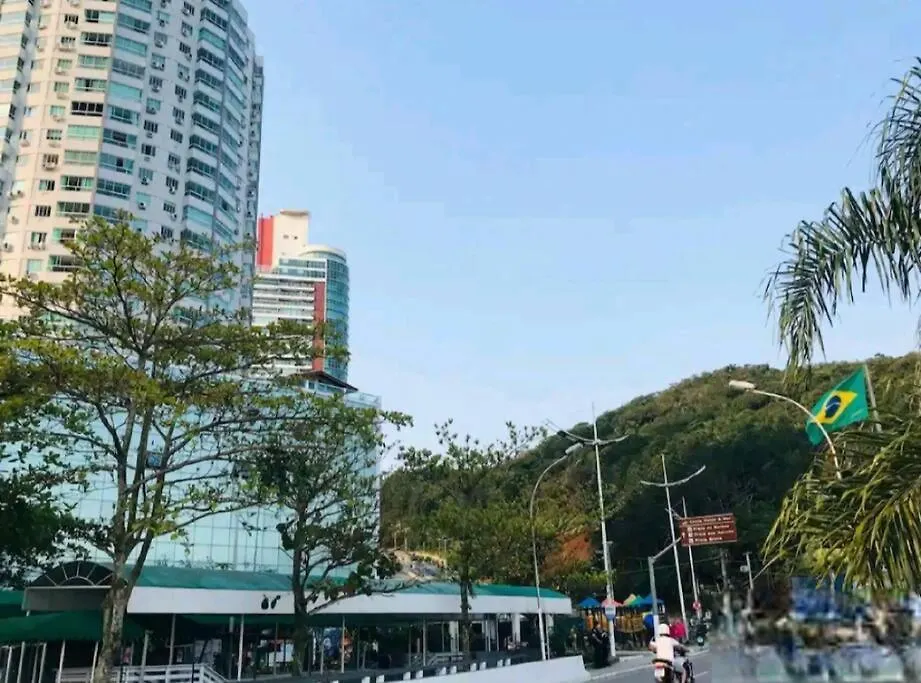 Piscina A Beira-Mar, Tranquilidade E Qualidade No Melhor De Bc Balneario Camboriu Apartment