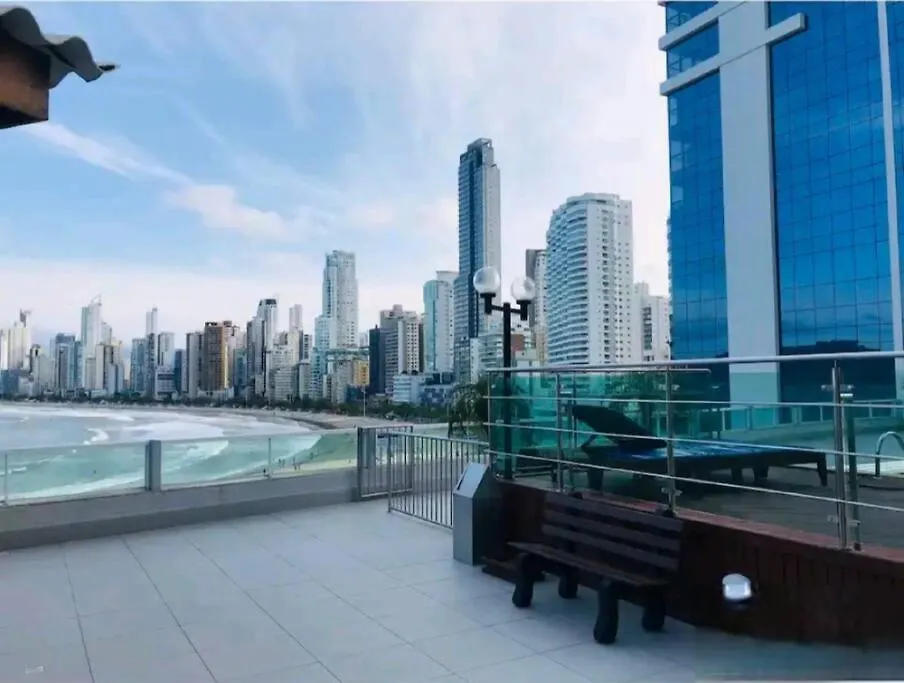Apartment Piscina A Beira-Mar, Tranquilidade E Qualidade No Melhor De Bc Balneario Camboriu