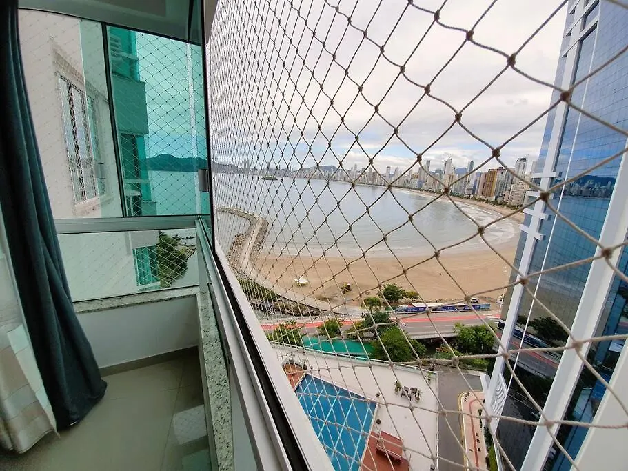 Piscina A Beira-Mar, Tranquilidade E Qualidade No Melhor De Bc Balneario Camboriu
